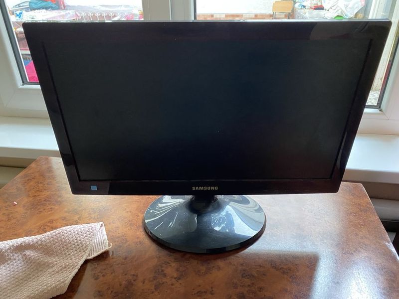 Monitor va printer.