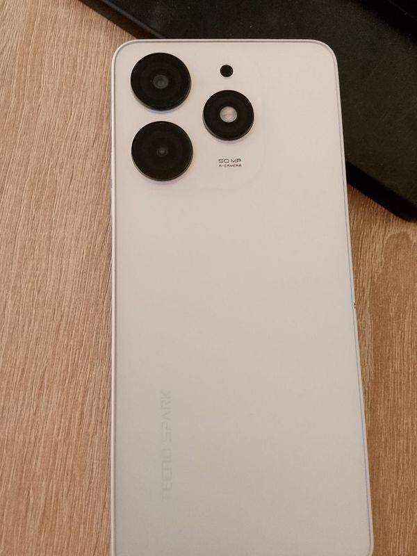 Tecno Spark 10 Pro Tecno Spark 10 Pro