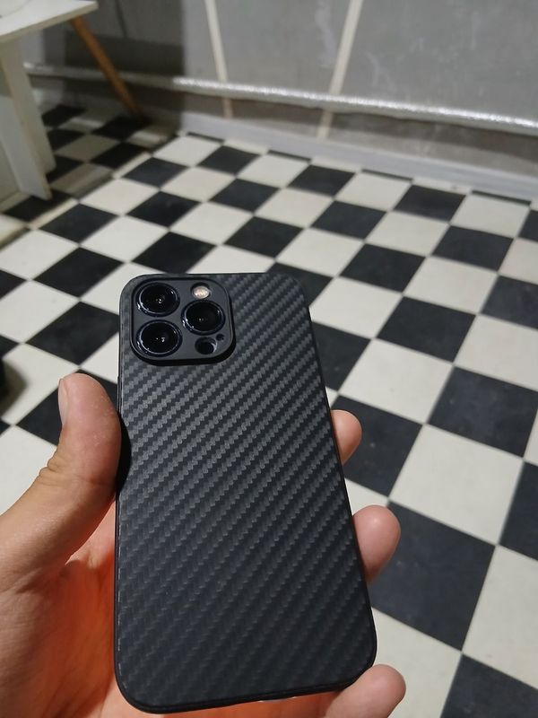 Iphone 13 pro 128 hotira 82%yomkost aybi yoʼq