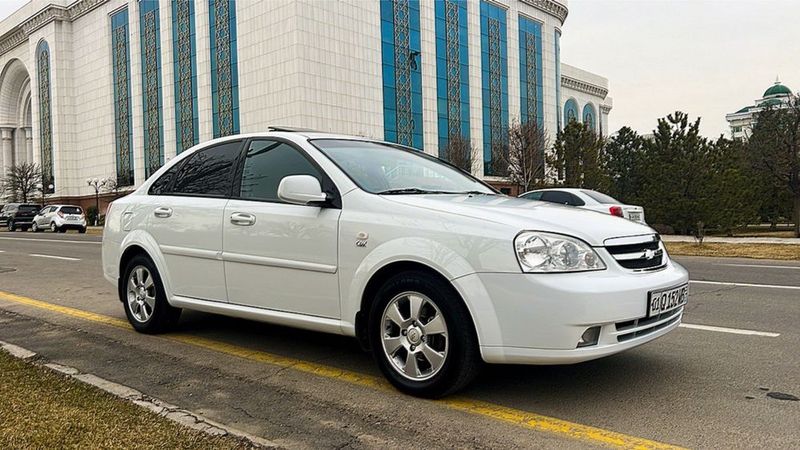 Lacetti 1.6 avtomat. Kraska toza yengi balon sastayanie ideal