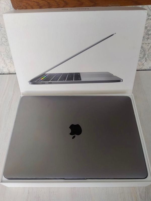 MacBook Pro 13” (2016, Touch Bar) – Sotiladi!
