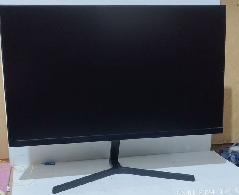 Монитор Xiaomi Mi 24" Монитор Xiaomi Mi 24"