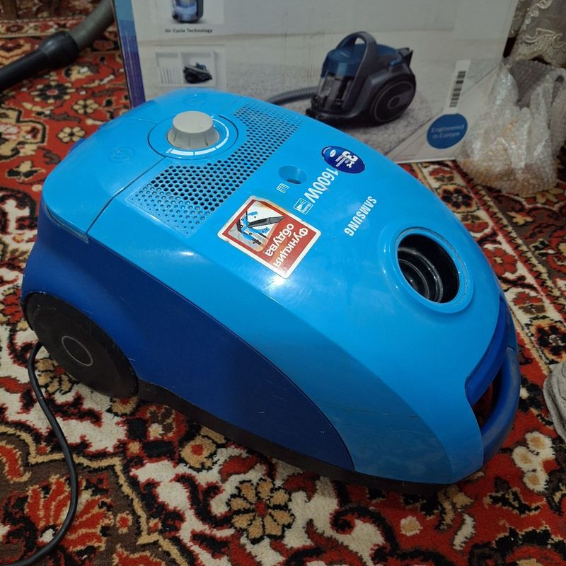 Пылесос Samsung 1600W