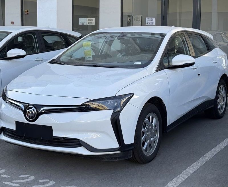 Buick valete 6, оқ, 2024, без панарама, янги, без пробег, 450 тали