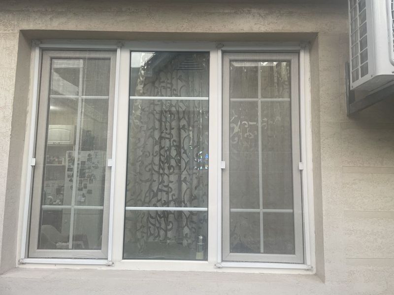 Продам окна и даерь от Akfa в хорошем состоянии Продам окна и даерь от Akfa в хорошем состоянии