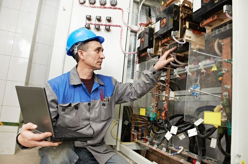 Tajribali elektrik katta tajribali va qulay narx Tajribali elektrik katta tajribali va qulay narx