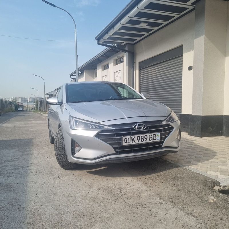 Hundai elantra 2019 yil 2,0 motor. 105.000 yurgan. Kraskasi toza. Hundai elantra 2019 yil 2,0 motor. 105.000 yurgan. Kraskasi toza.
