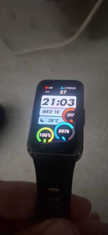 Huawei band 10 2025 srochni sotiladi