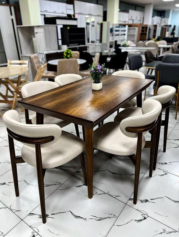 Стол и 6 стульев от Comfort Mebel Стол и 6 стульев от Comfort Mebel