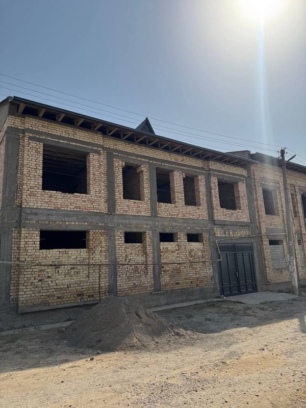 Uy hovli uchaska sotiladi 3sotix fasad 15 m Uy hovli uchaska sotiladi 3sotix fasad 15 m