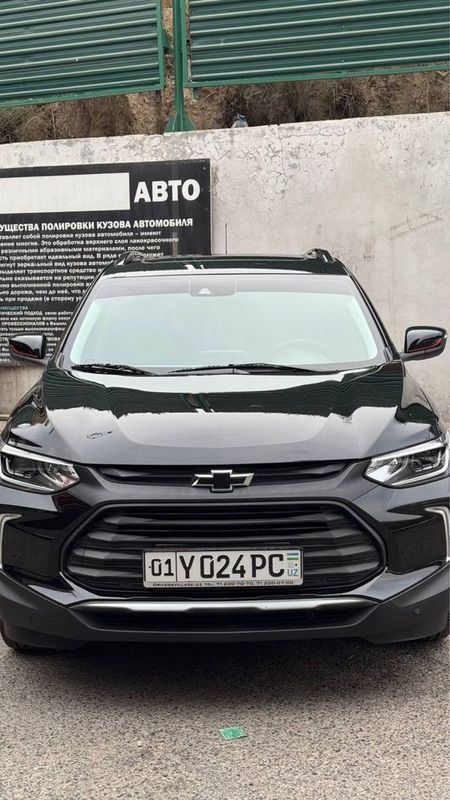 Chevrolet tracker2 2024 yil red line qora rang probeg 35 min Chevrolet tracker2 2024 yil red line qora rang probeg 35 min