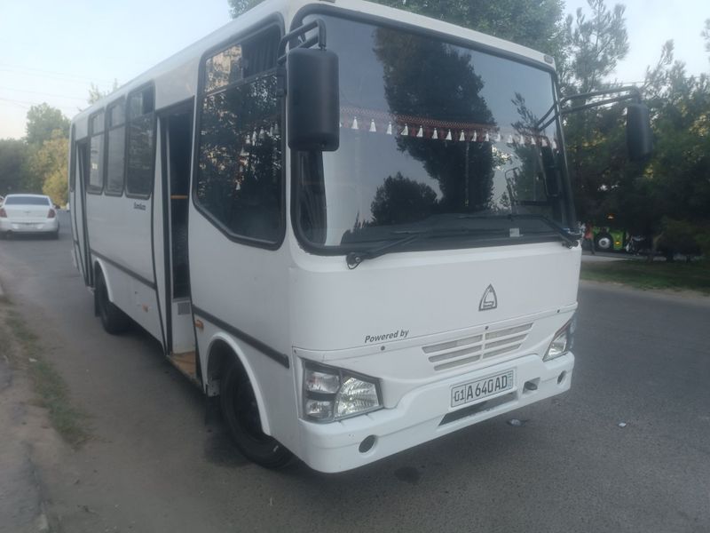 Isuzu avtobuz sotiladi 2015 yil salarkada