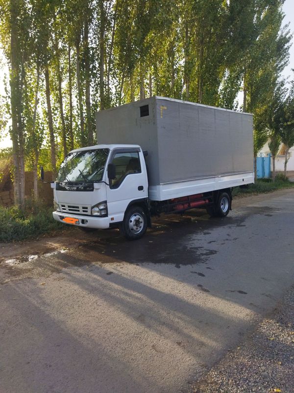 Isuzu senji mator Isuzu senji mator