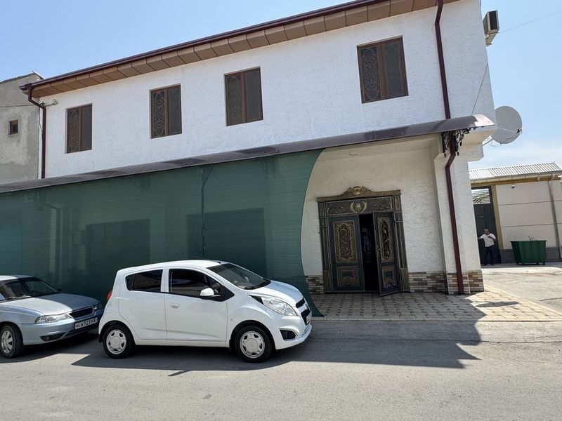 uchastka sotiladi uglavoyda 2 qavat uchastka sotiladi uglavoyda 2 qavat