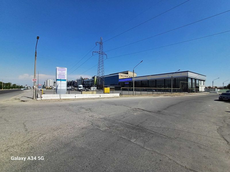Сдаю в аренду огромное здание Кумарик, GM завод автосалон, автосервис Сдаю в аренду огромное здание Кумарик, GM завод автосалон, автосервис