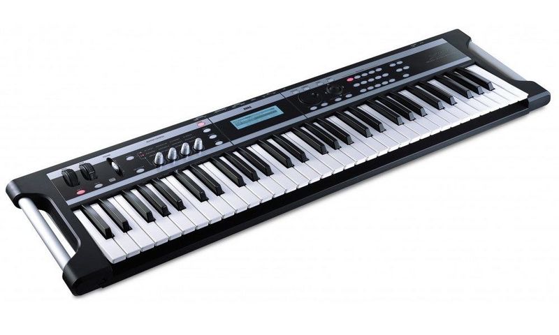 Korg x50 klavish srochni sotiladi 200$ xolati yaxshi