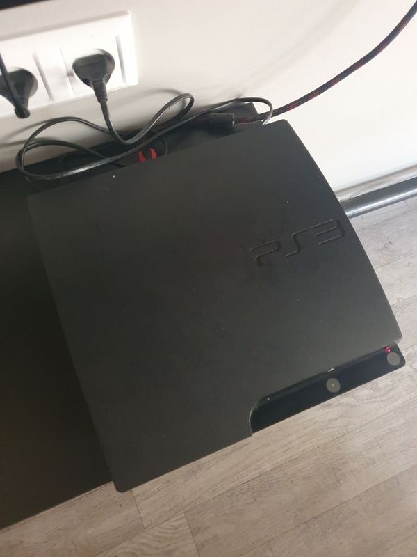 Playstation 3 sotiladi Playstation 3 sotiladi