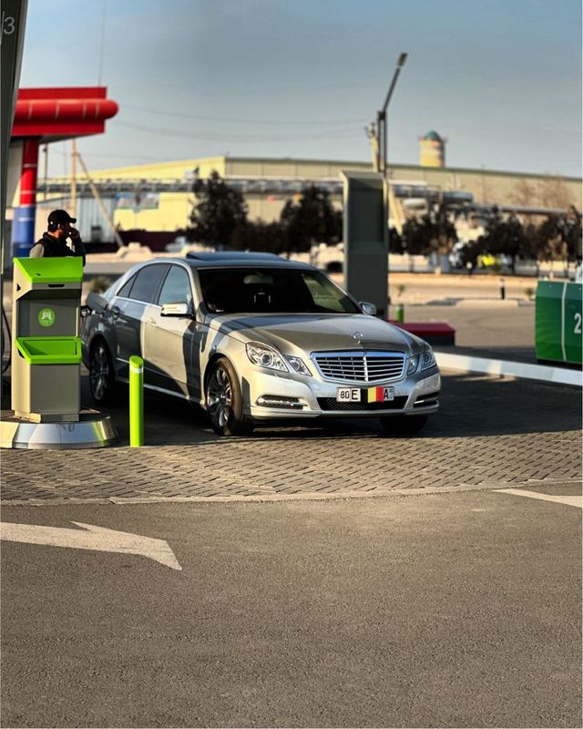 mercedes w212 сотилади