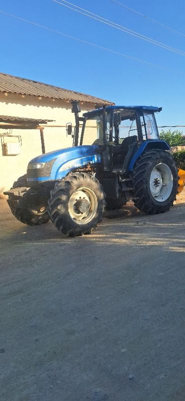 New holland Ts 135 Трактори сотилади нархини келишиб бераман New holland Ts 135 Трактори сотилади нархини келишиб бераман