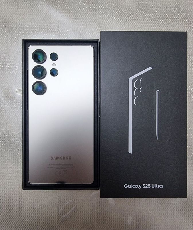 срочно SAMSUNG S25 ULTRA в идеальном состоянии