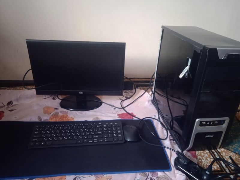 Kompyuter sotiladi komplekt Kompyuter sotiladi komplekt