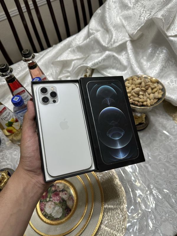 Iphone 12 pro max idael Iphone 12 pro max idael