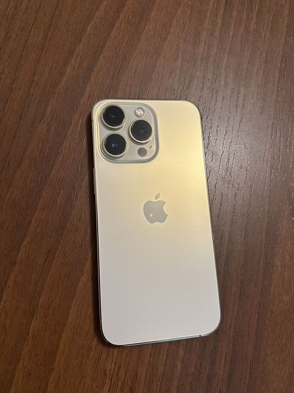 iPhone 13 Pro 128GB Gold srochna sotiladi iPhone 13 Pro 128GB Gold srochna sotiladi