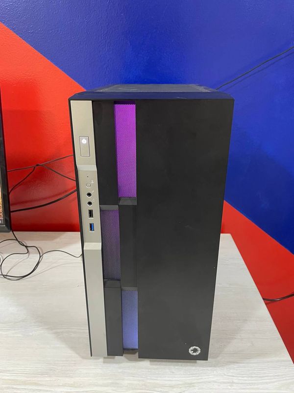 Продается компьютерный кейс Gamemax