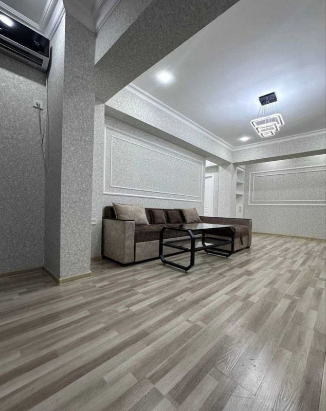 Продается 2х ком квартира на метро Космонавтов, ор-р: 110я школа, 73м² Продается 2х ком квартира на метро Космонавтов, ор-р: 110я школа, 73м²
