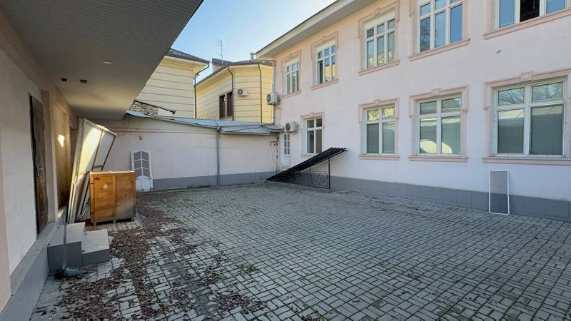 Срочна Яккасарой Дом участка сотилади Срочна Яккасарой Дом участка сотилади