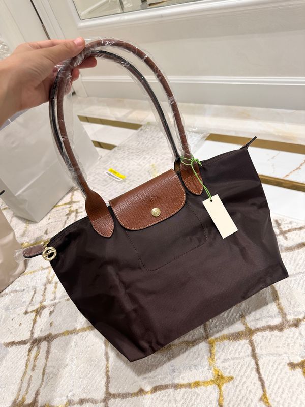 Сумочка Longchamp M размер Сумочка Longchamp M размер