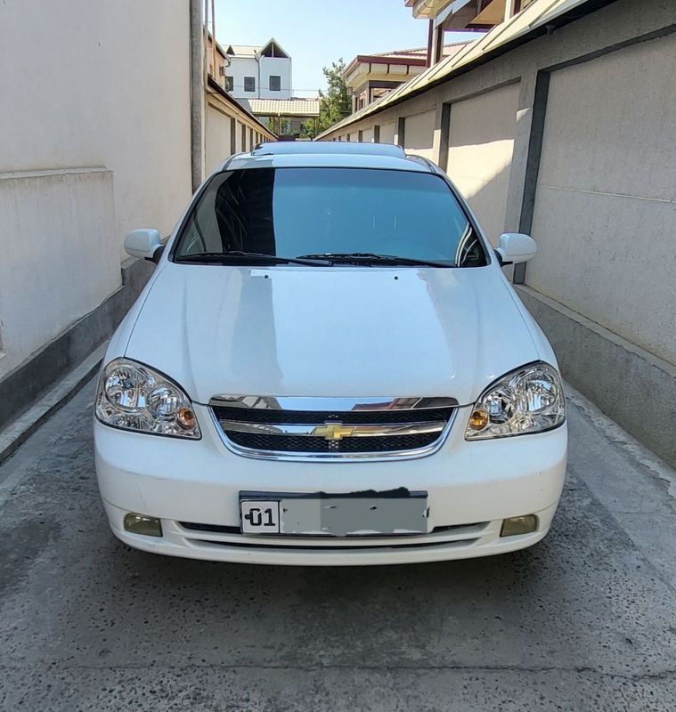 Lacetti 2013 1.6 автомат сотилади