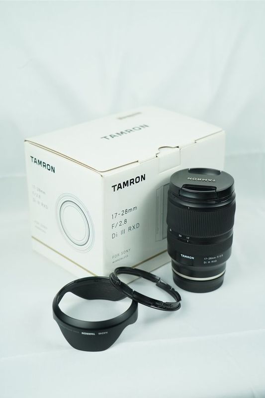 Tamron 17-28 mm F/2.8 Srochniy sotiladi !!! Tamron 17-28 mm F/2.8 Srochniy sotiladi !!!