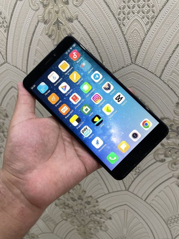 Mi Max 2 Ideal holatda Dual Sim 4/64gb Aybi yoq Mi Max 2 Ideal holatda Dual Sim 4/64gb Aybi yoq
