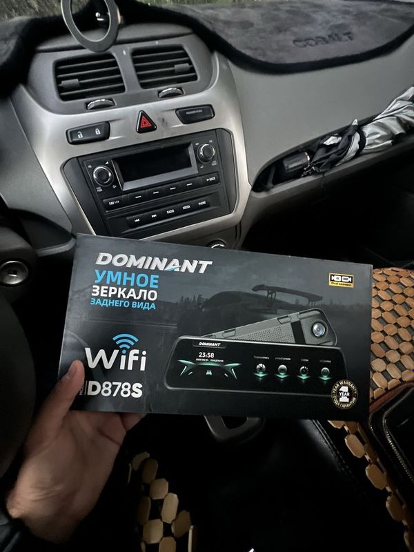 Продам Видеорегистратор Dominant Умное зеркало