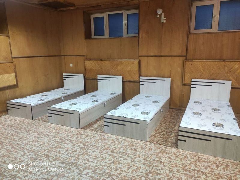 Karavat sotiladi holati zor Karavat sotiladi holati zor