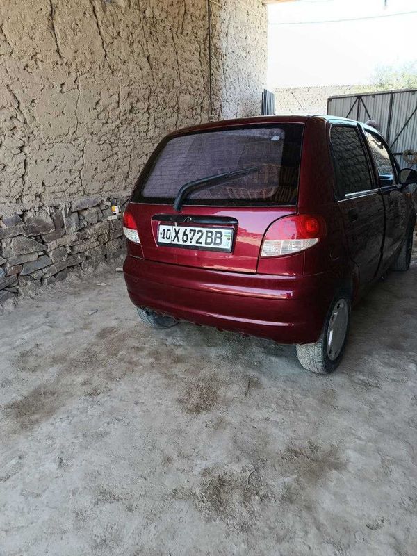 Avtomabil sotiladi Avtomabil sotiladi