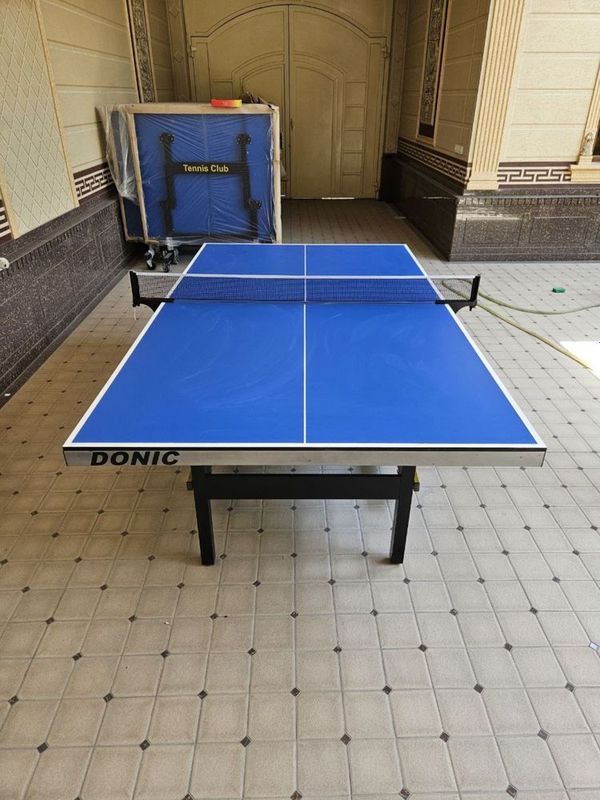Stol Tennis sotiladi Stol Tennis sotiladi
