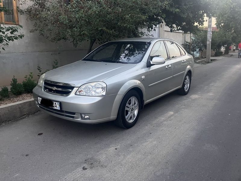 Chevrolet lacetti sotaman Chevrolet lacetti sotaman