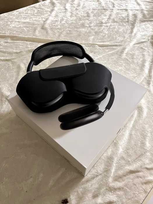 Свои AirPods Max Space Gray