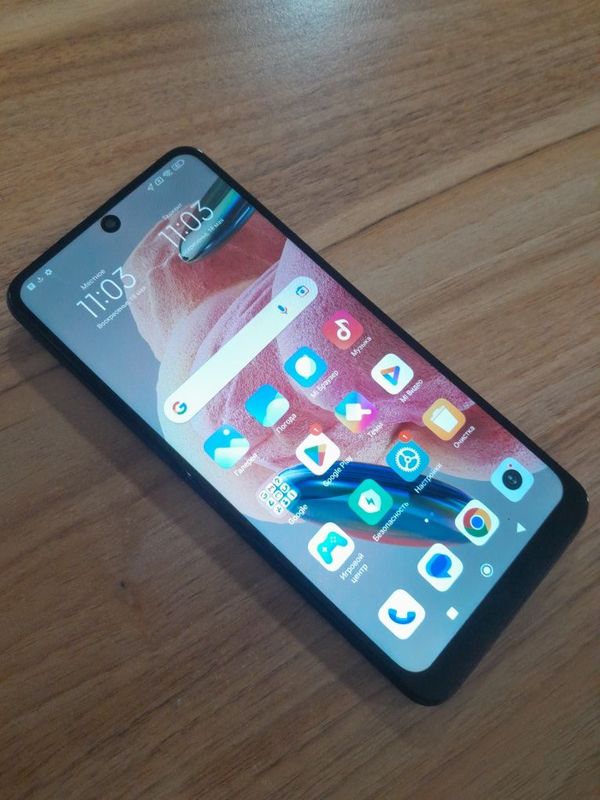 Redmi not 12 8 .128 Gb xolati yaxshi Redmi not 12 8 .128 Gb xolati yaxshi