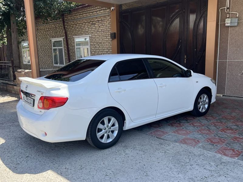 Toyota corolla 1.6 avtomat ideal Toyota corolla 1.6 avtomat ideal