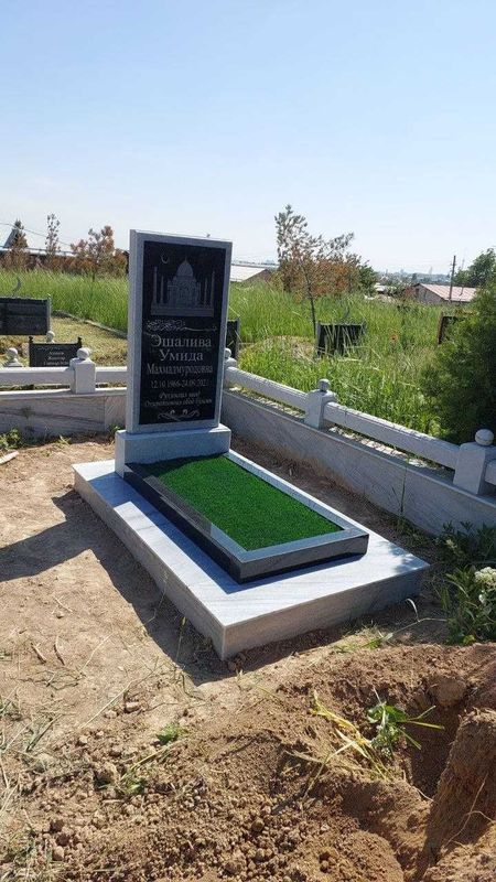 Надгробные памятники Надгробные памятники