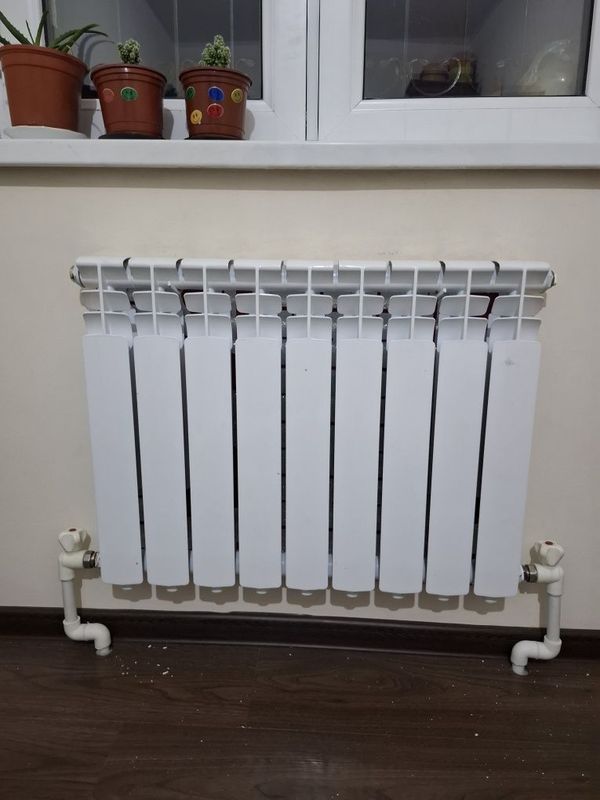 Akfa Radiator sotiladi b/u