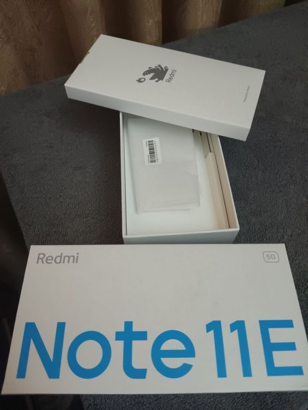 Коробка от redmi note 11E 5G Коробка от redmi note 11E 5G