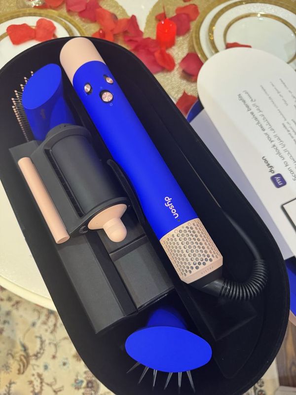 Продаю Dyson airwrap long Продаю Dyson airwrap long