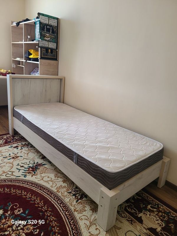 Kravat Matrasi bilan sotiladi
