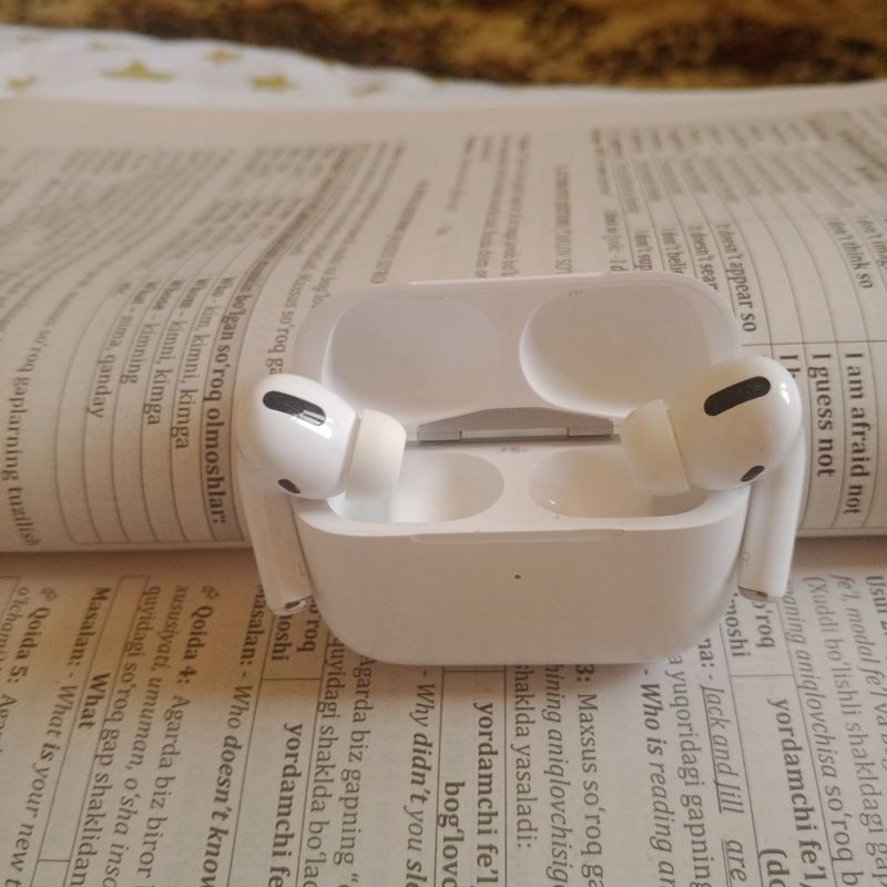 AirPodsPro sotiladi AirPodsPro sotiladi
