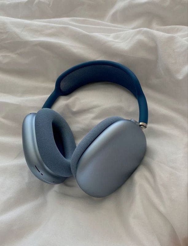 AirPods Max Blue