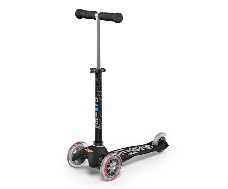 Детский трехколесный самокат Mini Micro Deluxe Детский трехколесный самокат Mini Micro Deluxe